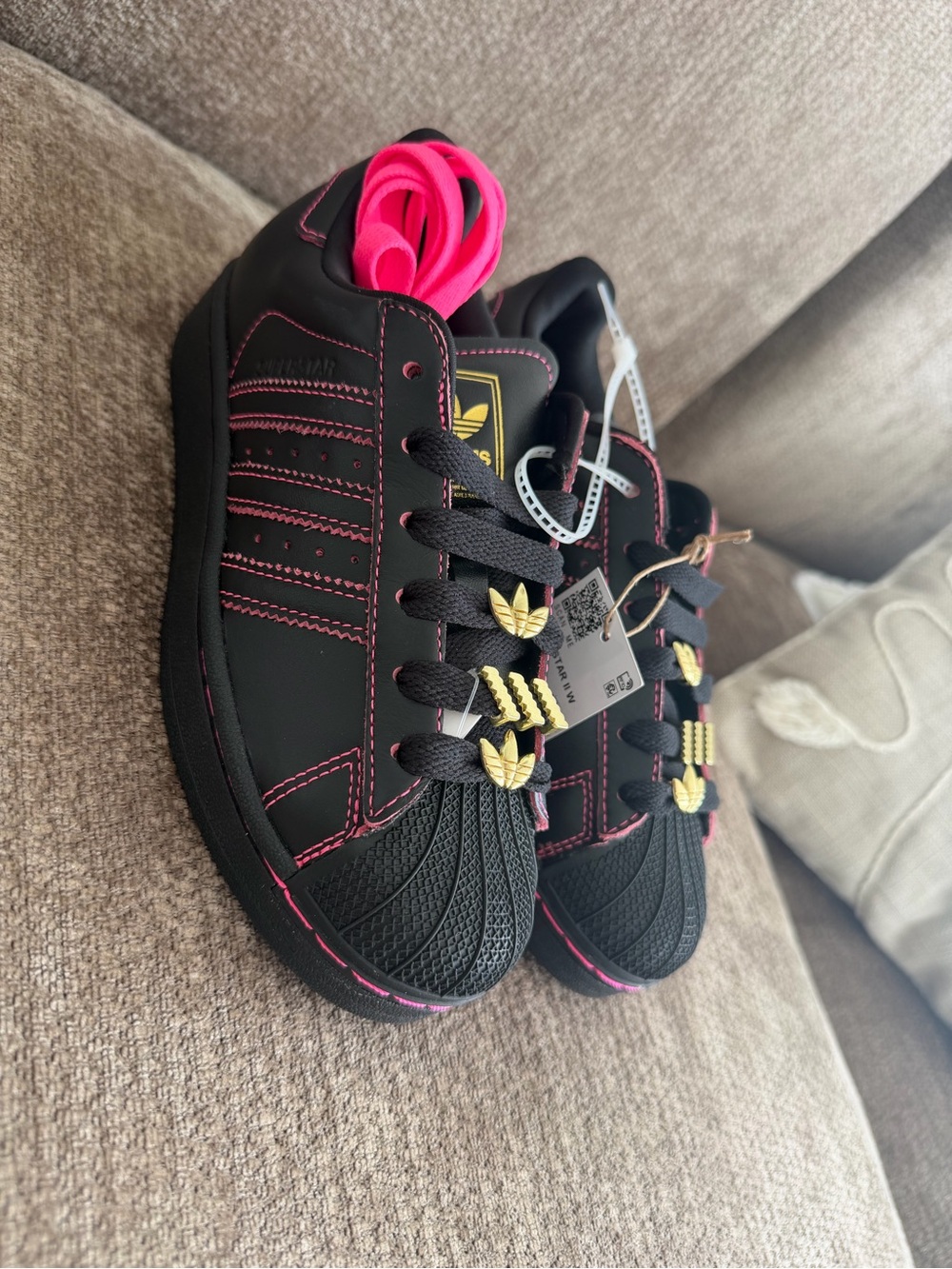 NWT Adidas Black and Pink Women's Sneakers with Gold Accents - Picture 1 of 6